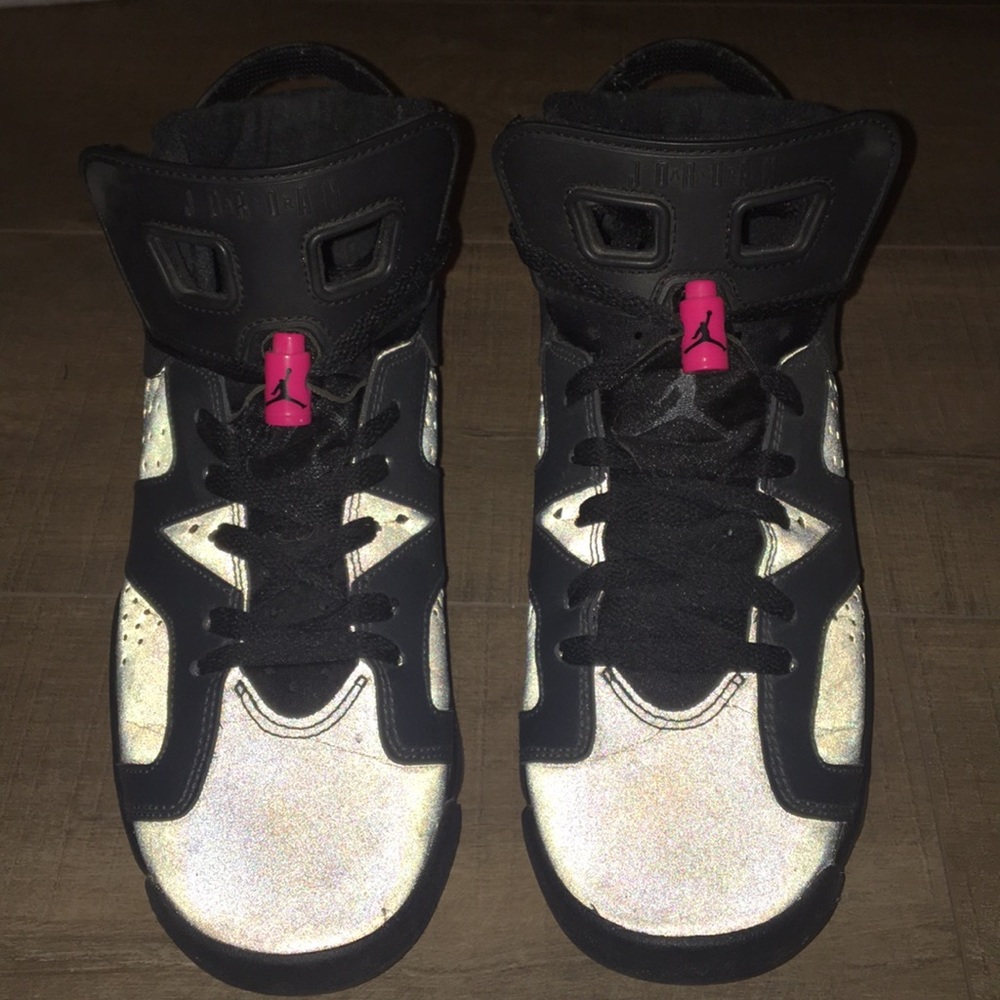 Air Jordan 6 hyper pink